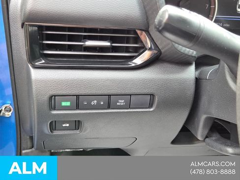 Used 2024 Nissan Sentra SV FWD image 24