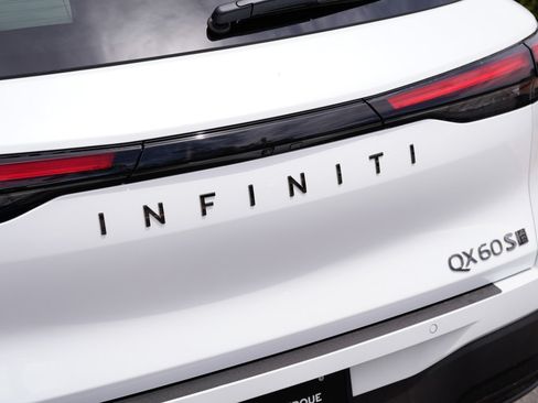 Certified 2026 INFINITI QX60 Sport w/ Dark Cargo Package AWD/4WD image 7