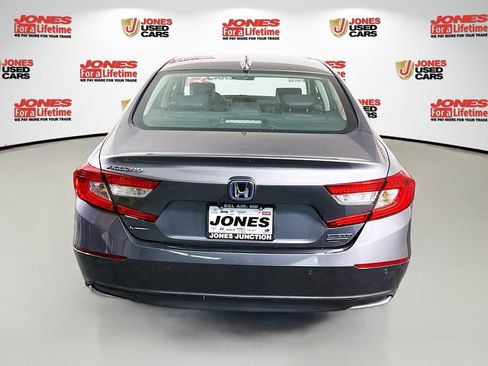 Used 2021 Honda Accord Touring image 16