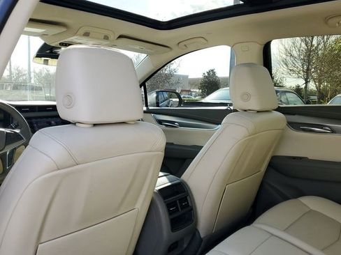 Used 2021 Cadillac XT5 Premium Luxury w/ LPO, Floor Liner Package image 14