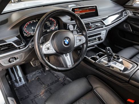 Used 2022 BMW 750i xDrive 750i xDrive w/ Executive Package image 2