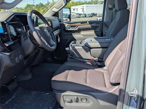 New 2026 Chevrolet Silverado 3500 LT w/ All Star Edition AWD/4WD image 11