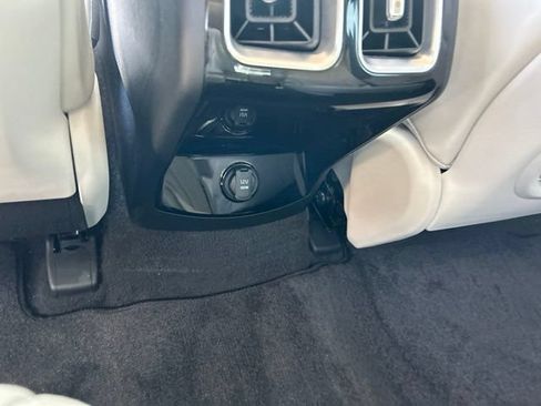 Used 2026 Kia Sorento SX FWD image 44