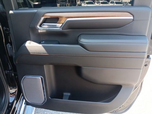 Used 2024 Chevrolet Silverado 2500 High Country w/ High Country Premium Package AWD/4WD image 19