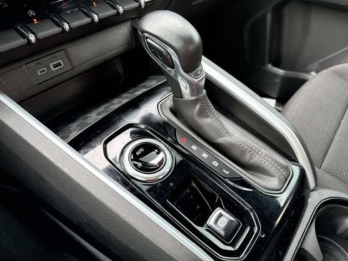 Used 2023 Chevrolet Colorado LT AWD/4WD image 20