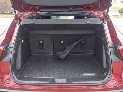 Used 2024 Chevrolet Trax RS w/ Sunroof Package image 29