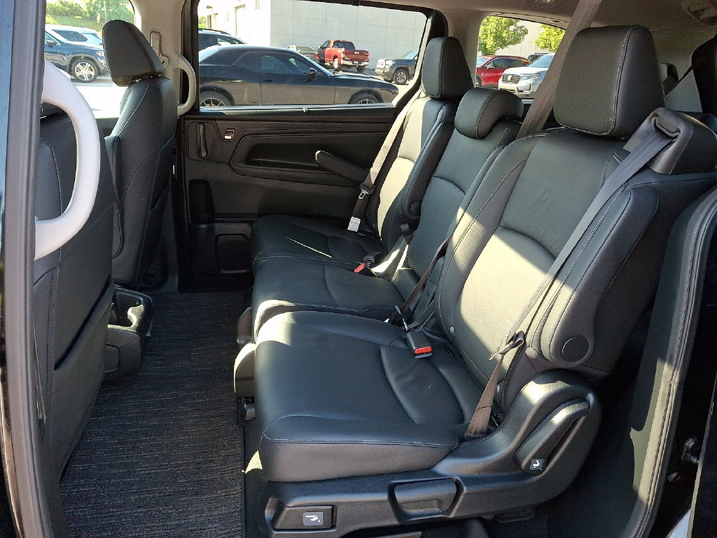 Used 2023 Honda Odyssey EX-L image 13