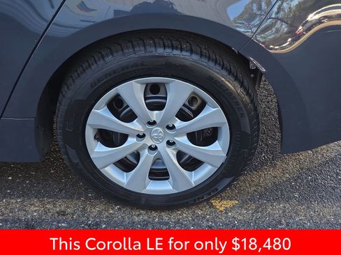Used 2024 Toyota Corolla LE image 38