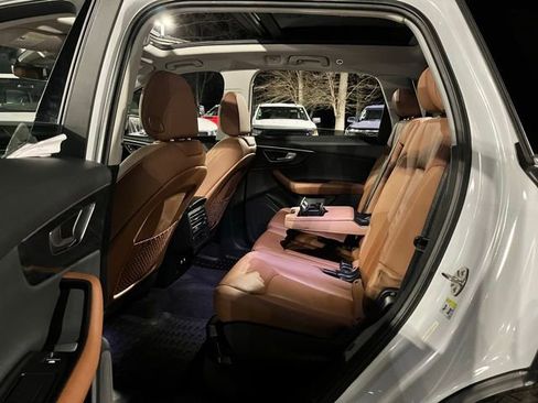 Used 2021 Audi Q7 2.0T Premium w/ Convenience Package image 19