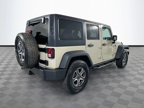 Used 2017 Jeep Wrangler Unlimited Rubicon w/ Connectivity Group AWD/4WD image 7