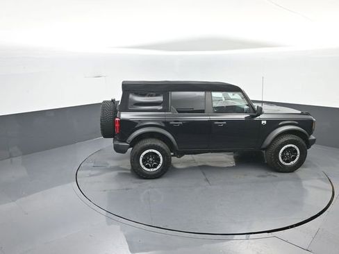 Certified 2023 Ford Bronco Big Bend w/ Sasquatch Package AWD/4WD image 30