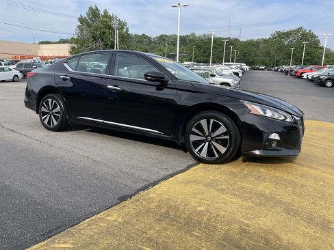 Used 2019 Nissan Altima 2.5 SL AWD/4WD image 6