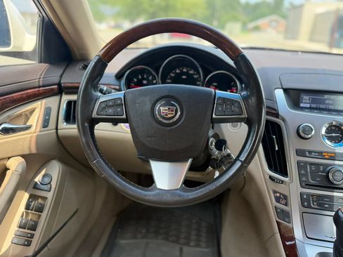 Used 2011 Cadillac CTS Luxury RWD image 14