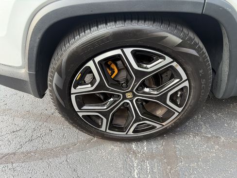 Used 2022 Rivian R1S Launch Edition AWD/4WD image 14