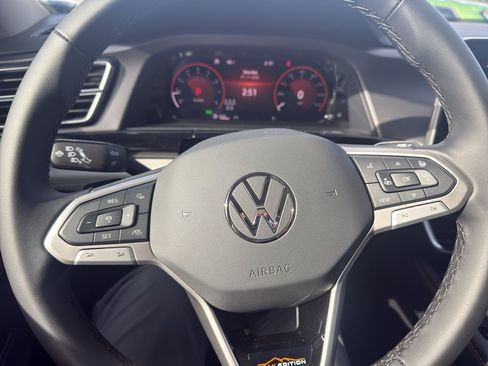 New 2026 Volkswagen Atlas Peak Edition AWD/4WD image 16