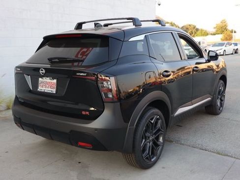 New 2025 Nissan Kicks SR image 4