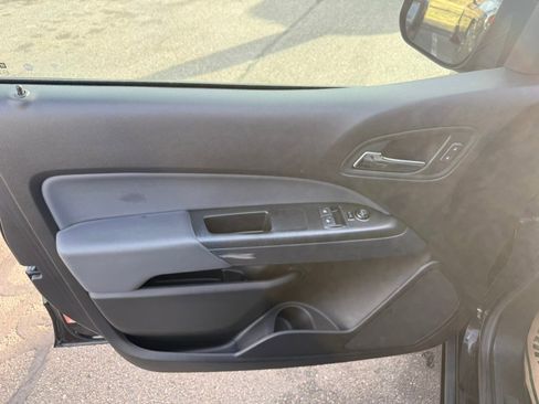 Used 2018 Chevrolet Colorado Z71 image 13