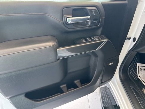 Used 2023 GMC Sierra 2500 AT4 w/ AT4 Preferred Package image 9