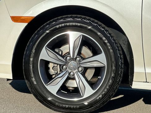 Used 2018 Honda Odyssey Touring image 28