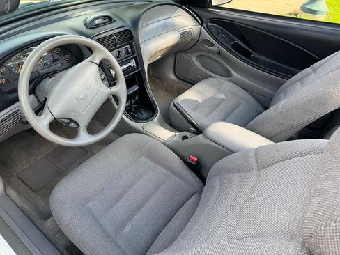 Used 1996 Ford Mustang Convertible RWD image 15