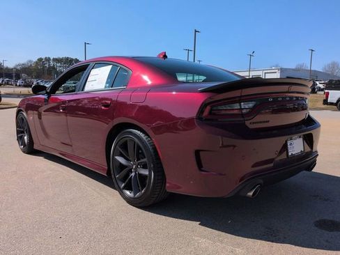 Used 2019 Dodge Charger Scat Pack w/ Navigation & Travel Group image 6