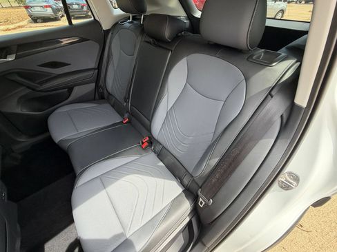 Used 2026 Volkswagen Tiguan SE AWD/4WD image 38