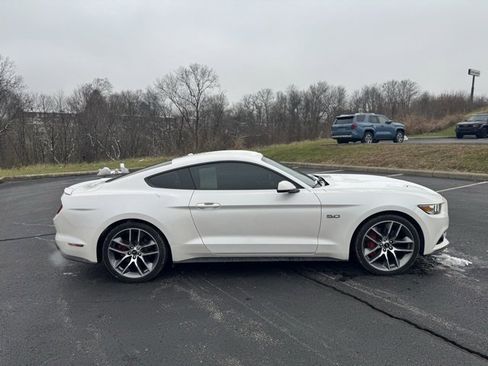 Used 2017 Ford Mustang GT Premium w/ Equipment Group 401A image 2
