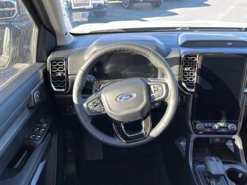 Used 2024 Ford Ranger Lariat w/ FX4 Off-Road Package AWD/4WD image 28