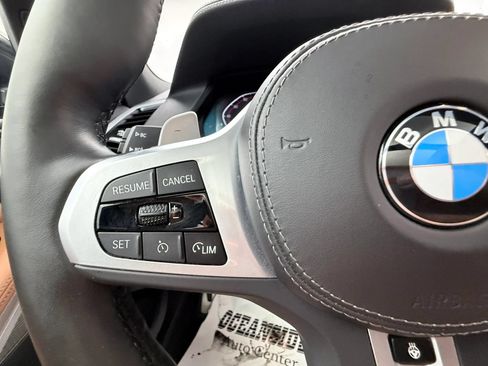 Used 2022 BMW X5 xDrive40i w/ M Sport Package AWD/4WD image 16