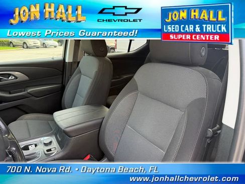 Used 2020 Chevrolet Traverse LT FWD image 16