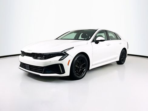 Used 2025 Kia K5 LXS image 3