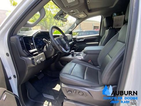 Used 2025 Chevrolet Silverado 1500 LTZ w/ Technology Package AWD/4WD image 33