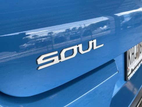 Used 2024 Kia Soul LX image 52