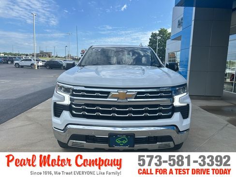 Certified 2024 Chevrolet Silverado 1500 LTZ w/ LTZ Convenience Package II AWD/4WD image 2