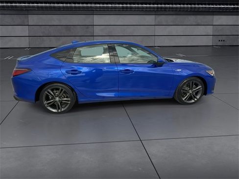 Used 2023 Acura Integra A-Spec image 9