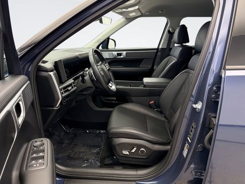 Used 2025 Hyundai Santa Fe SEL image 10