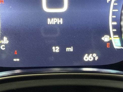 New 2026 Chrysler Pacifica Limited image 12