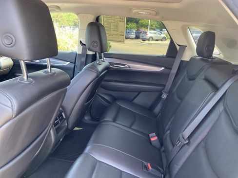 Used 2017 Cadillac XT5 Luxury w/ LPO, Wheel Lock Package FWD image 19