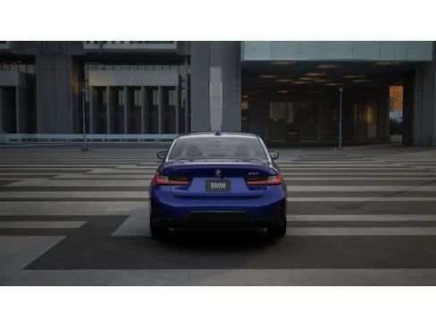 New 2026 BMW 330i Sedan w/ M Sport Package RWD image 5