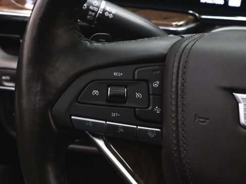 Used 2024 Cadillac Escalade Premium Luxury Platinum image 45