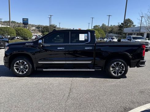 Used 2025 Chevrolet Silverado 1500 High Country w/ Technology Package image 6