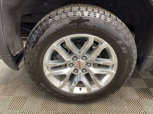 Used 2024 GMC Sierra 1500 SLT w/ SLT Premium Plus Package image 41