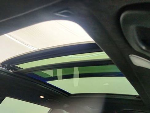 Used 2024 BMW X7 xDrive40i w/ Executive Package image 59