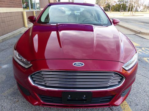 Used 2014 Ford Fusion SE image 12