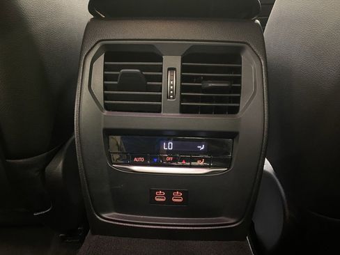 Used 2025 BMW 330i xDrive Sedan image 24