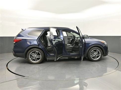 Used 2018 Hyundai Santa Fe Limited image 30