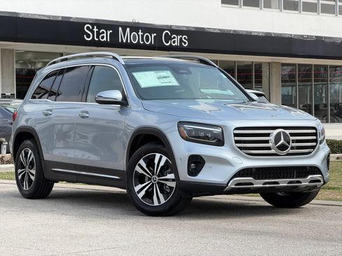 Used 2026 Mercedes-Benz GLB 250 image 1