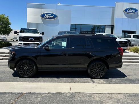 New 2026 Ford Expedition Platinum w/ Stealth Performance Package AWD/4WD image 3