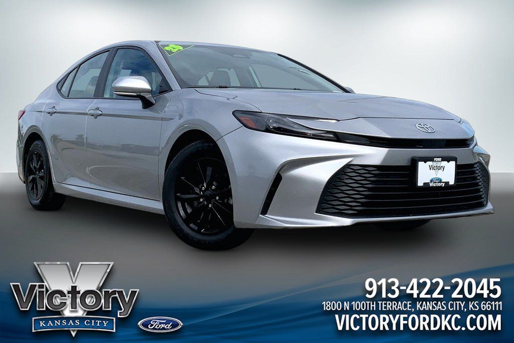 Used 2025 Toyota Camry LE FWD image 1