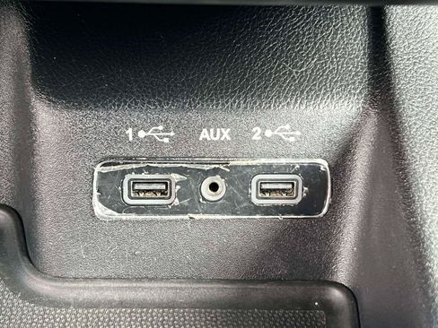 Used 2020 Dodge Durango SXT w/ 3rd Row Seating Group RWD image 31